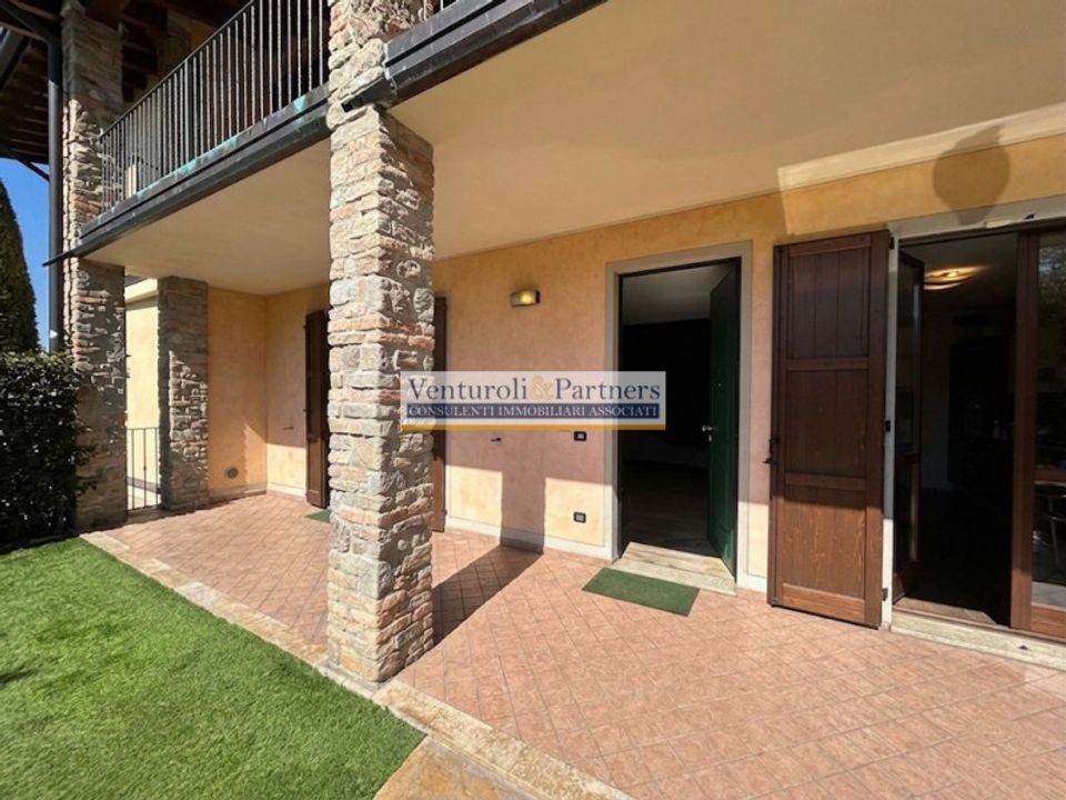 Lejlighed i Lonato del Garda, Brescia - foto 1