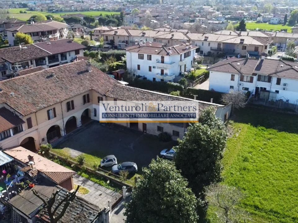 Landejendom i Bedizzole, Brescia - foto 1