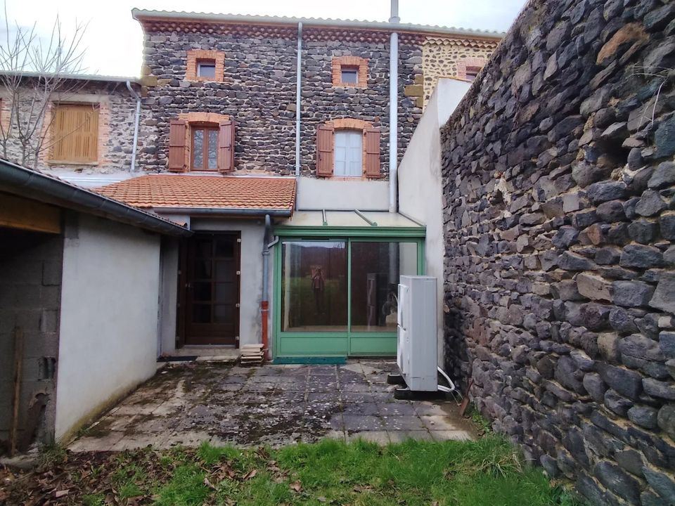 Villa i Saint-Georges-D'Aurac, Haute-Loire - foto 1
