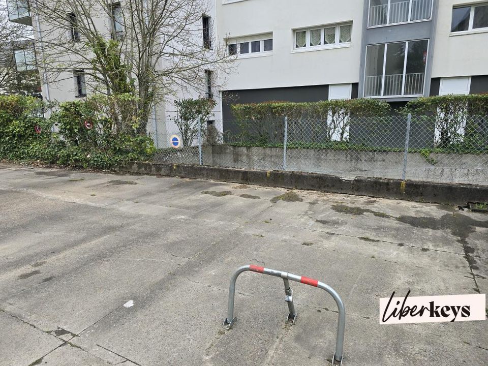Parkeringsplads i Nantes, Loire-Atlantique - foto 1