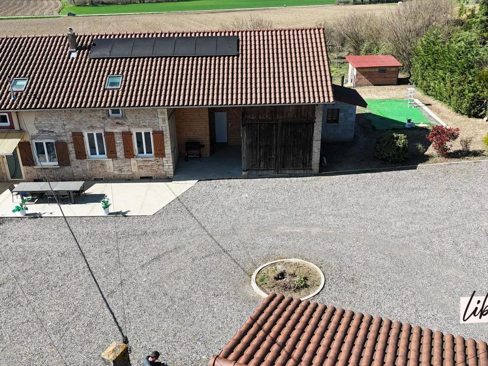 Villa i Saint-Bénigne, Ain - foto 1