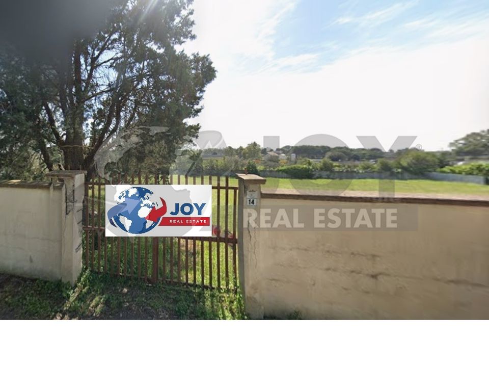 Commercial property in Lecce, Lecce - photo 1