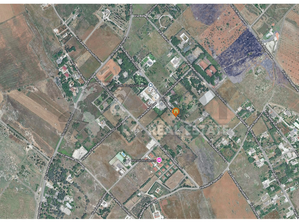 Commercial property in Lecce, Lecce - photo 3
