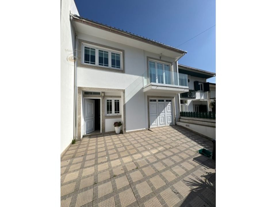 Villa i Sao Joao da Madeira, Aveiro - foto 1