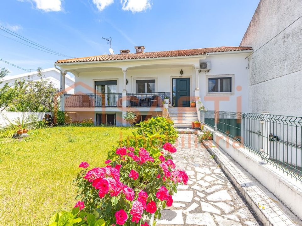 Villa in Riachos, Santarem - foto 1