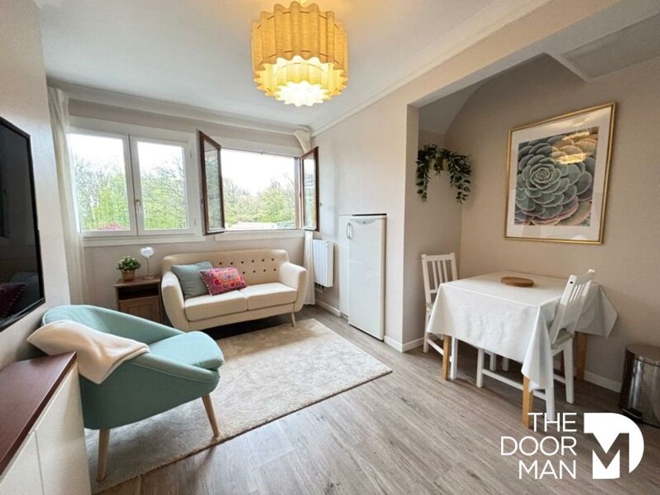 Dupleks i Le Mesnil-Saint-Denis, Yvelines - bilde 1