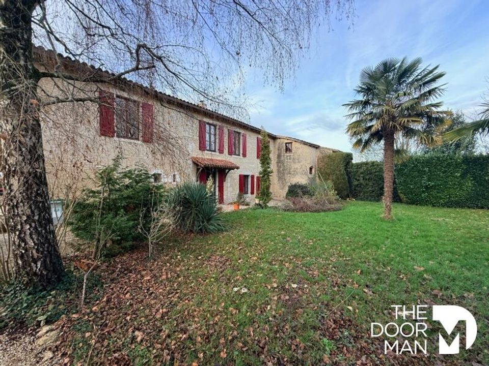 Landejendom i Celles-sur-Belle, Deux-Sevres - foto 1