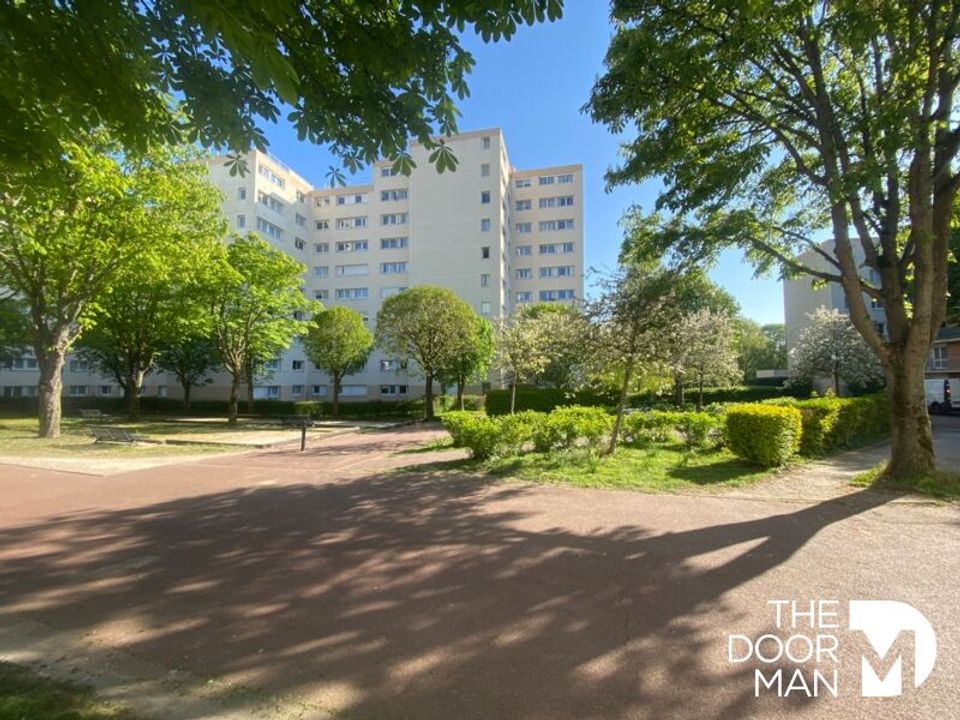 Lejlighed i Montigny-le-Bretonneux, Yvelines - foto 1