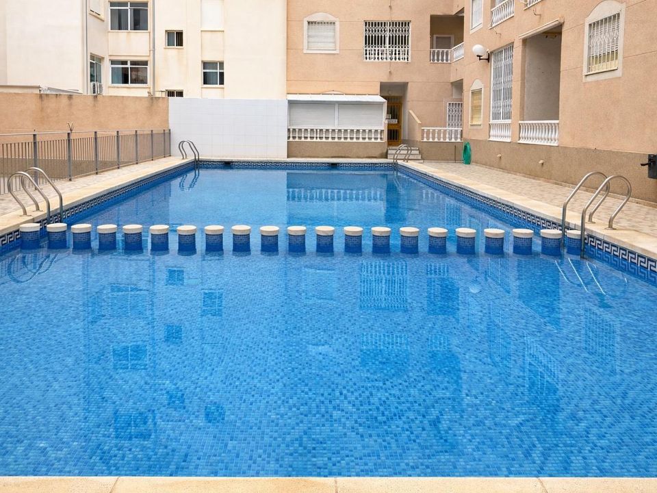 Lejlighed i Torrevieja, Alicante - foto 1