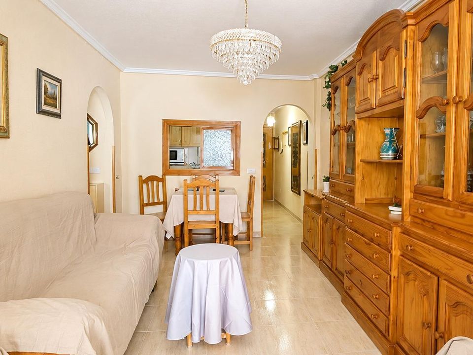 Apartamento en Torrevieja, Alicante - foto 2