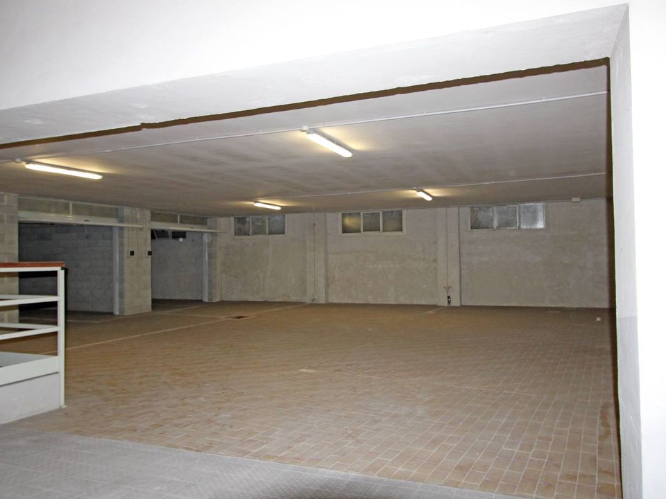 Parkeringsplass i Chivasso, Turin - bilde 5