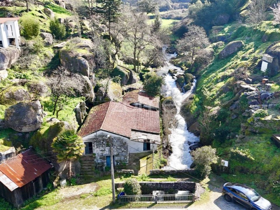 Landejendom i Vila Nova de Famalicao, Braga - foto 1