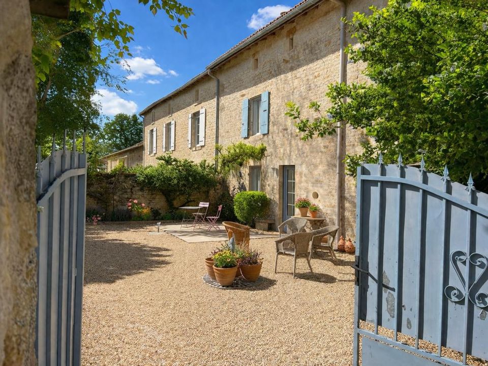 Villa i Melle, Deux-Sevres - foto 1