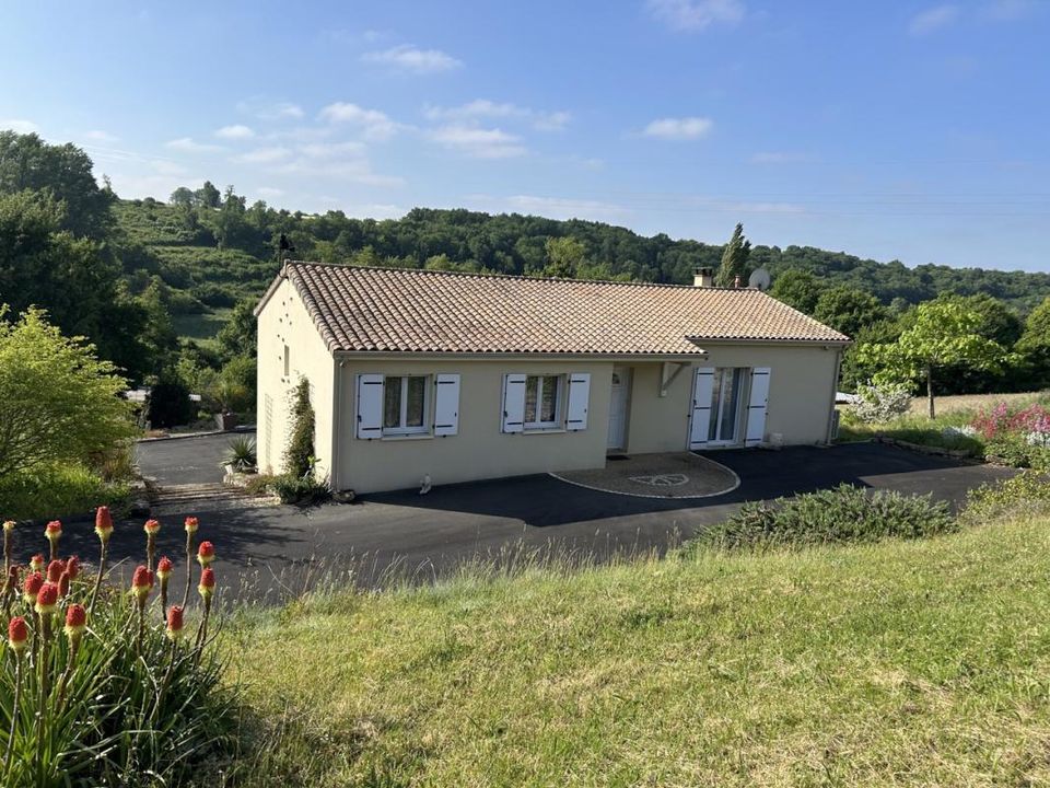 Villa i Nanteuil-en-Vallee, Charente - foto 1