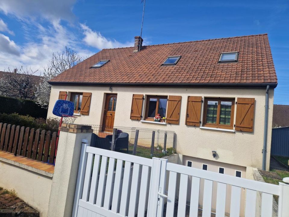 Villa i Montfort-le-Gesnois, Sarthe - bilde 1