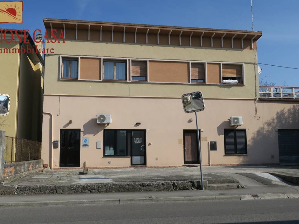 Erhvervsejendom i Monfalcone, Gorizia - foto 2
