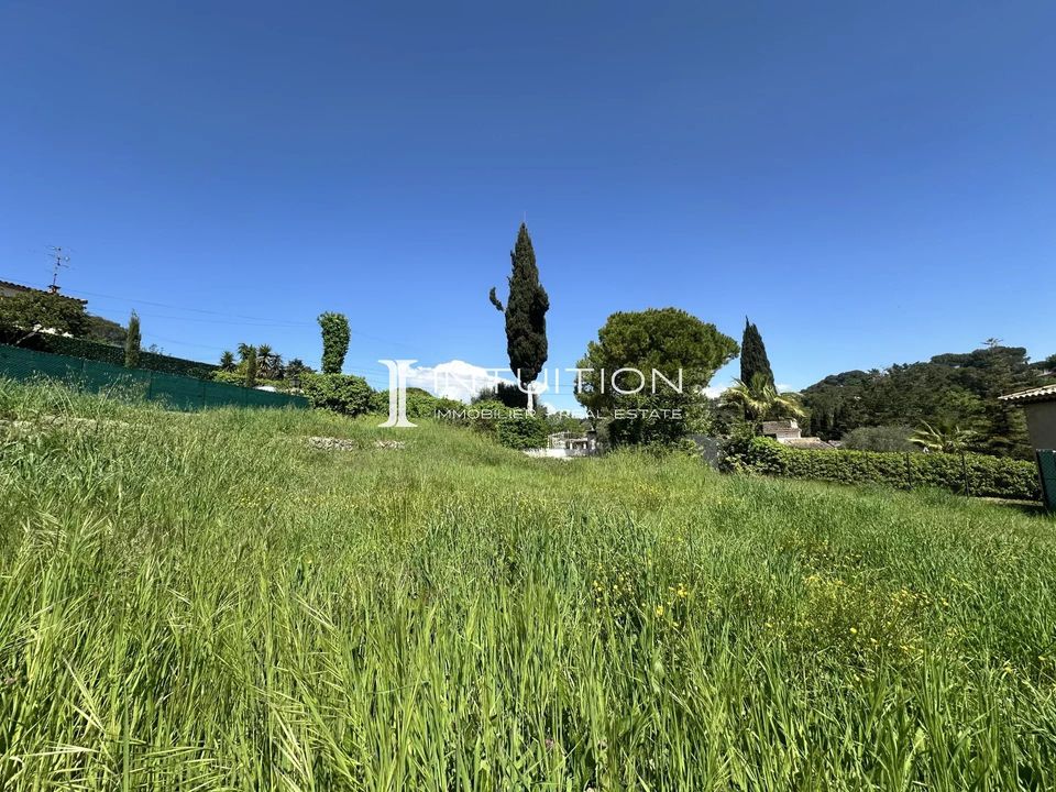 Terra a Mougins, Alpes-Maritimes - foto 1