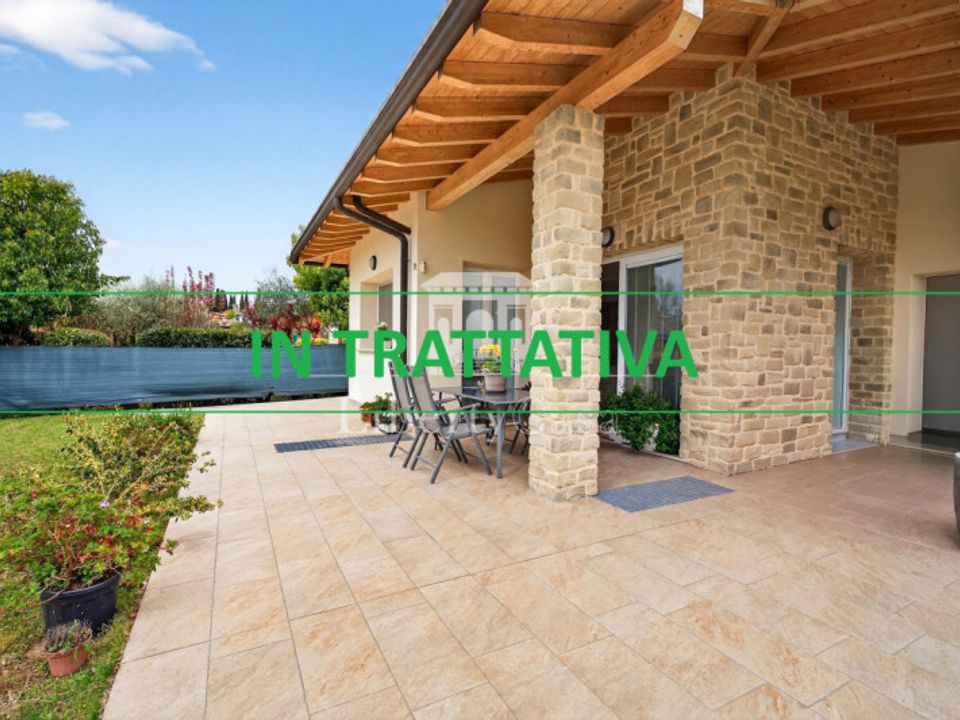Villa i San Felice del Benaco, Brescia - foto 1