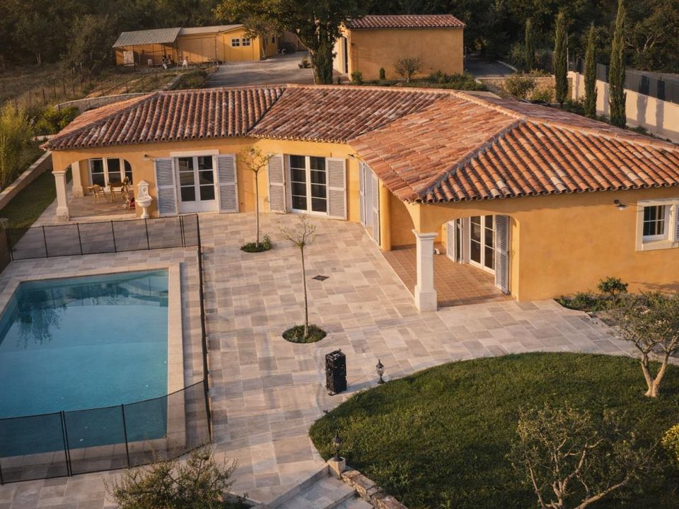 Villa i Régusse, Var - foto 1