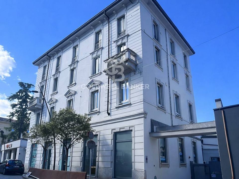 Erhvervsejendom i Monza, Monza and Brianza - foto 1