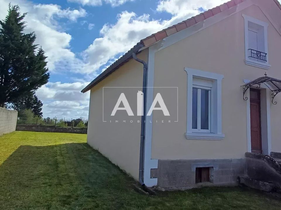Villa en Ruffec, Charente - foto 1