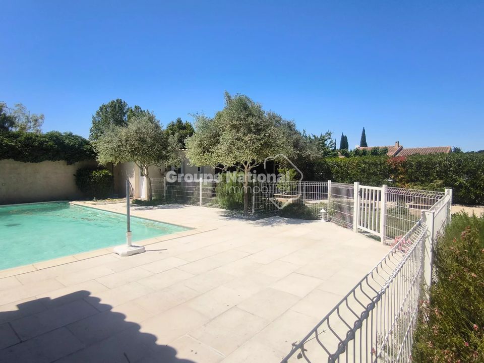 Villa in Le Thor, Vaucluse - photo 4