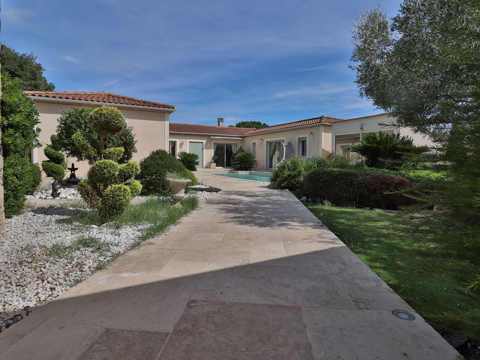 Villa i Nimes, Gard - foto 1