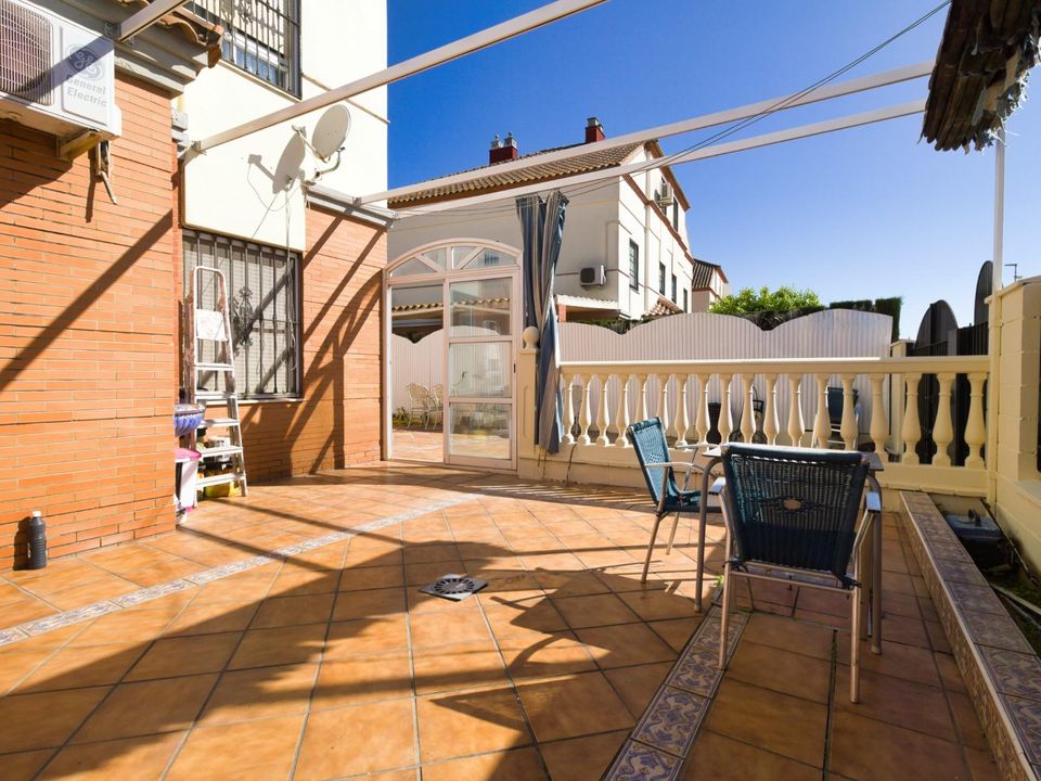Casa adossada a Gines, Sevilla - foto 3