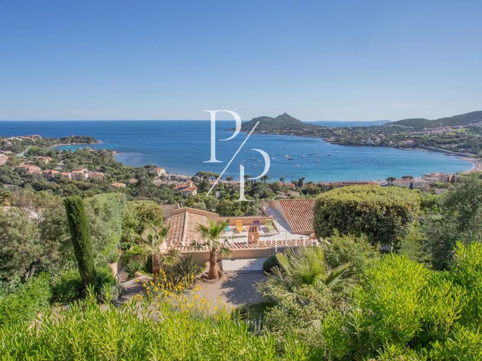 Villa i Saint-Raphaël, Var - foto 1