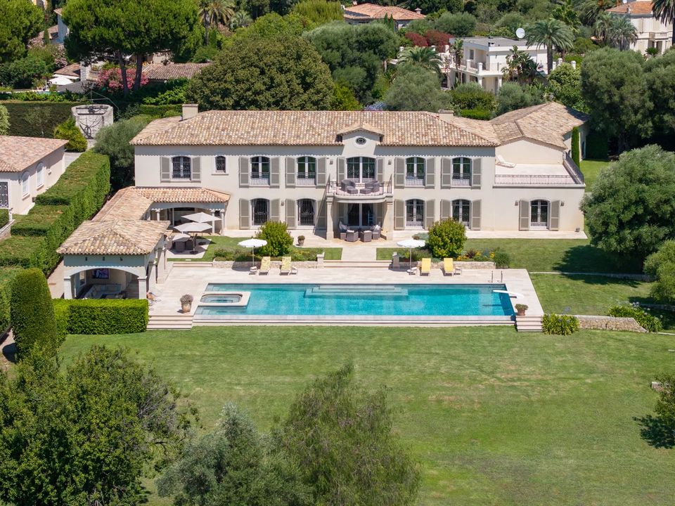 Villa i Antibes, Alpes-Maritimes - foto 1