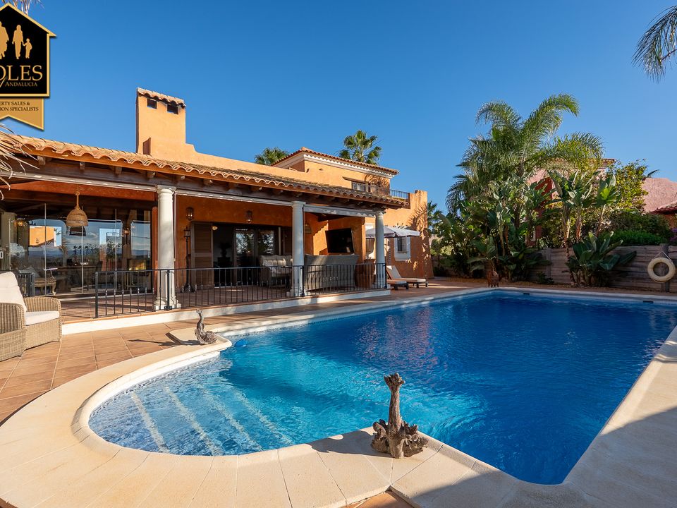 Villa i Cuevas del Almanzora, Almeria - foto 1