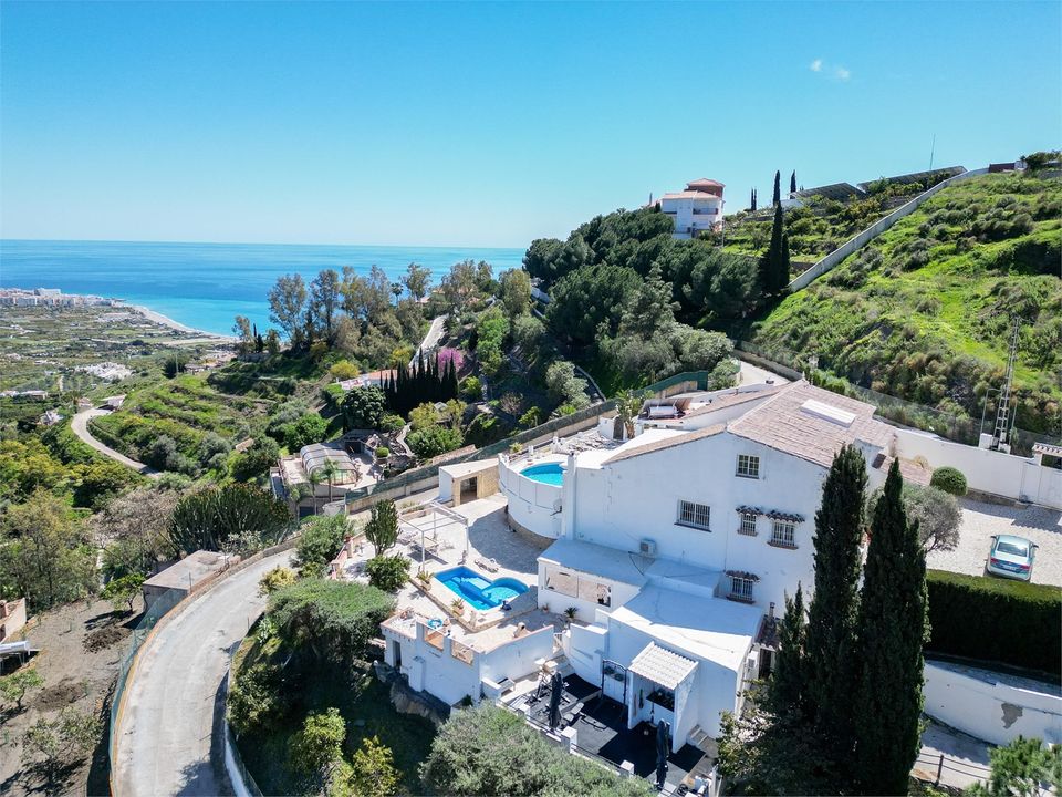 Villa i Torrox, Malaga - foto 1