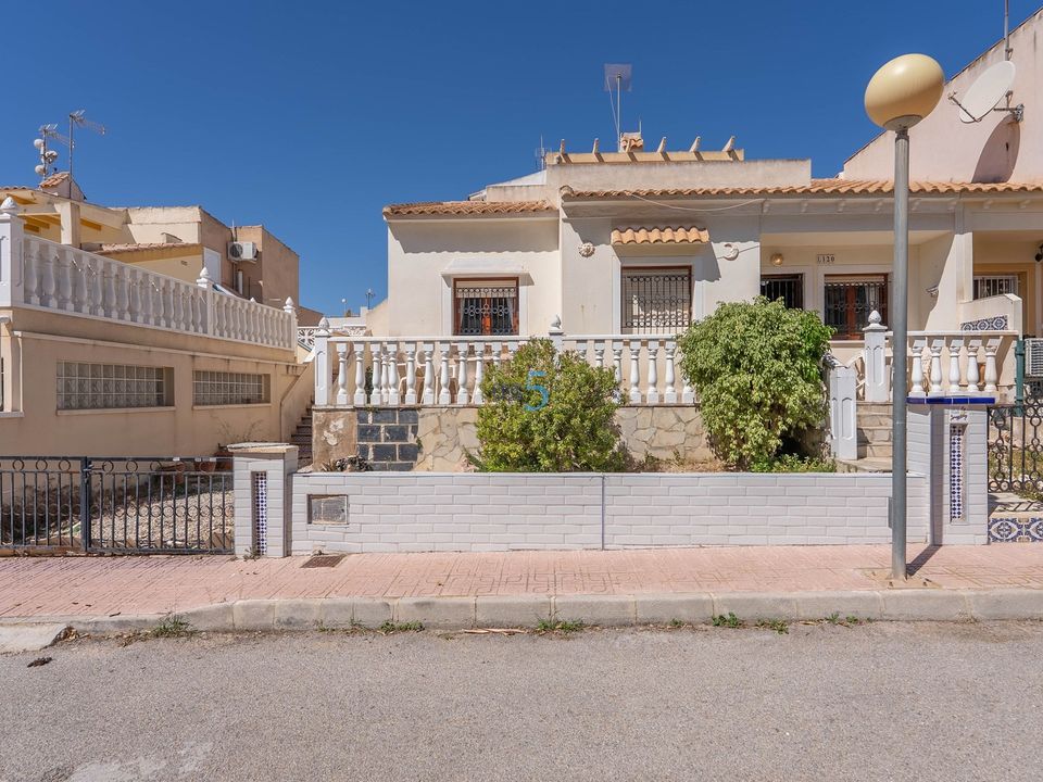 Bungalow i La Florida (Orihuela Costa), Alicante - foto 1
