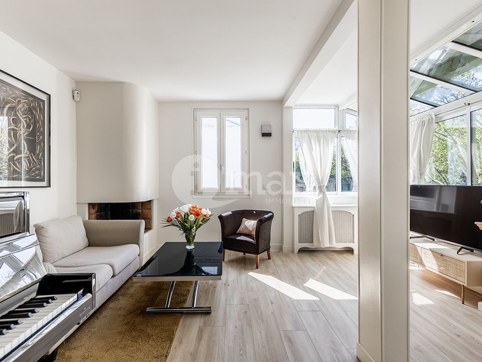 Byhus i Courbevoie, Hauts-de-Seine - foto 3