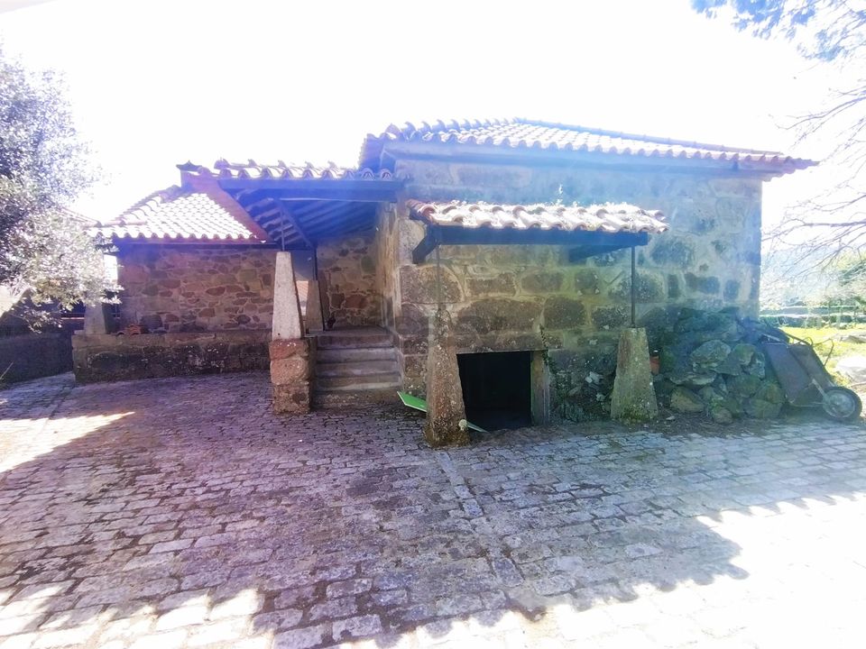 Landejendom i Vila Nova de Cerveira, Viana do Castelo - foto 1