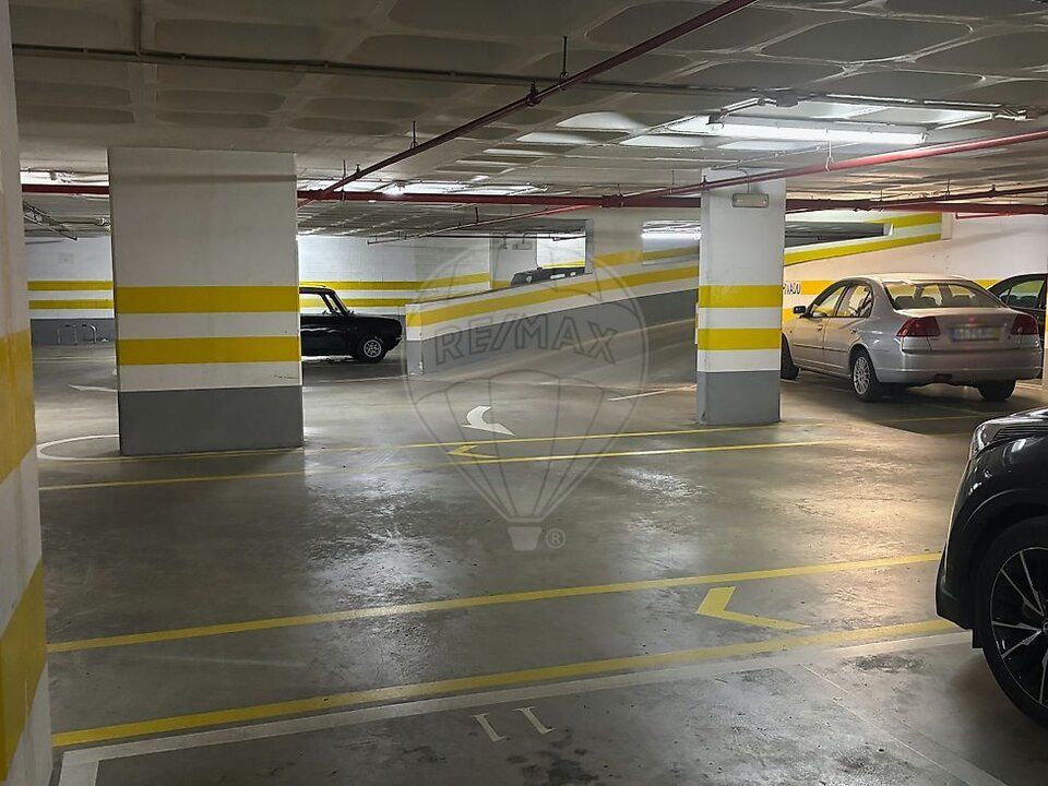 Garage i Moscavide-Parque das Nacoes, Lisbon - foto 3