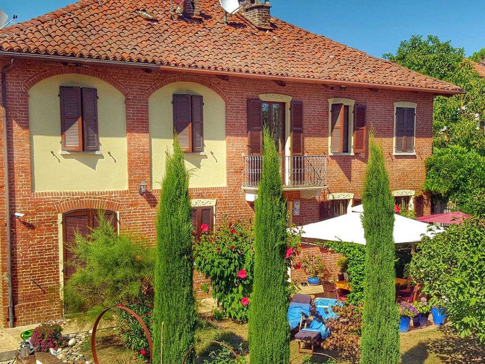 Erhvervsejendom i Moncucco Torinese, Asti - foto 1