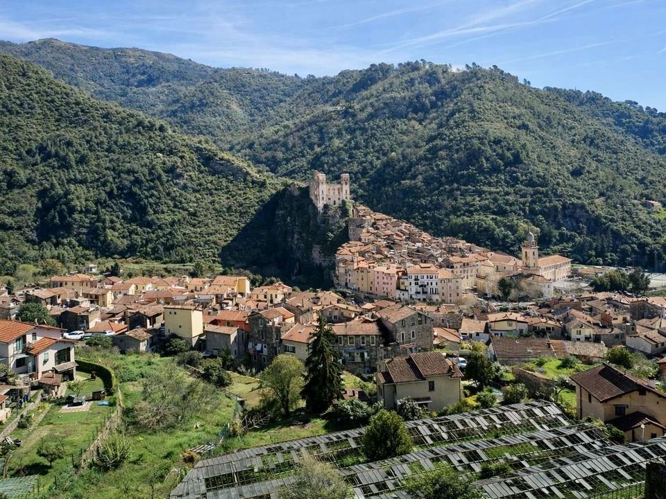 Villa i Apricale, Imperia - foto 1