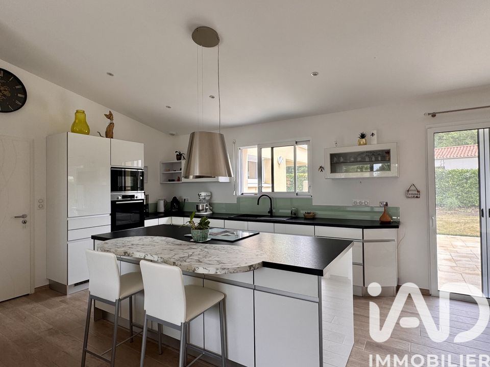 Landsbyhus i Saint-Maurice-le-Girard, Vendee - foto 2