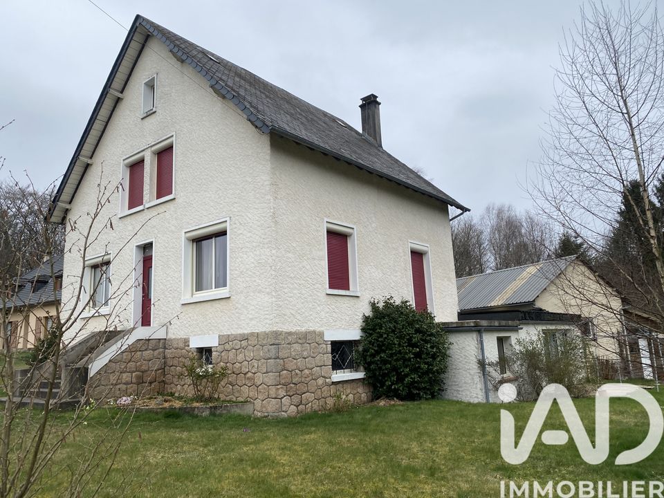 Villa i Montaignac-sur-Doustre, Correze - foto 1