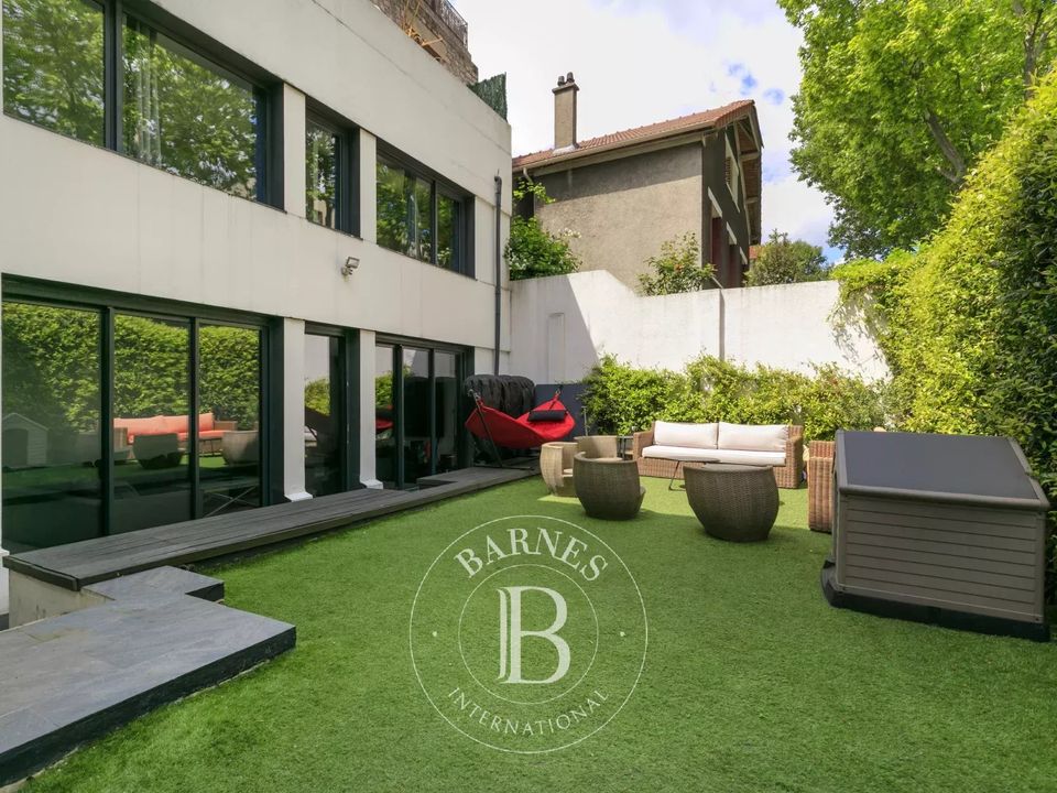 Villa i Issy-les-Moulineaux, Hauts-de-Seine - foto 2