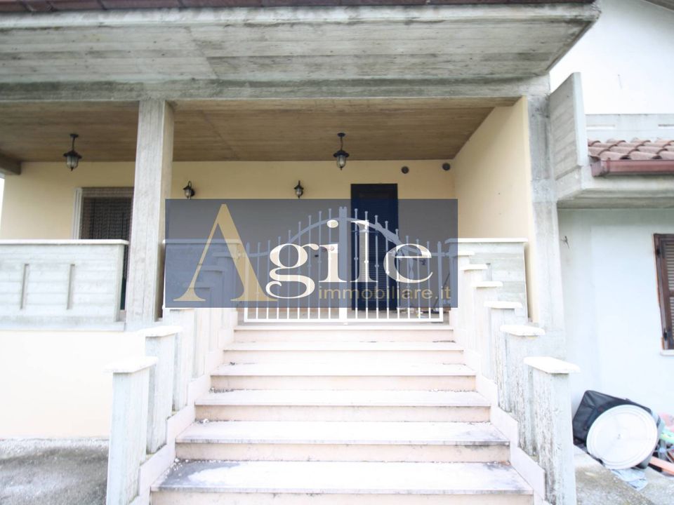 Villa a Sant'Egidio alla Vibrata, Teramo - foto 5