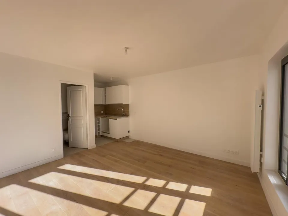 Lejlighed i Saint-Ouen-sur-Seine, Seine-Saint-Denis - foto 2