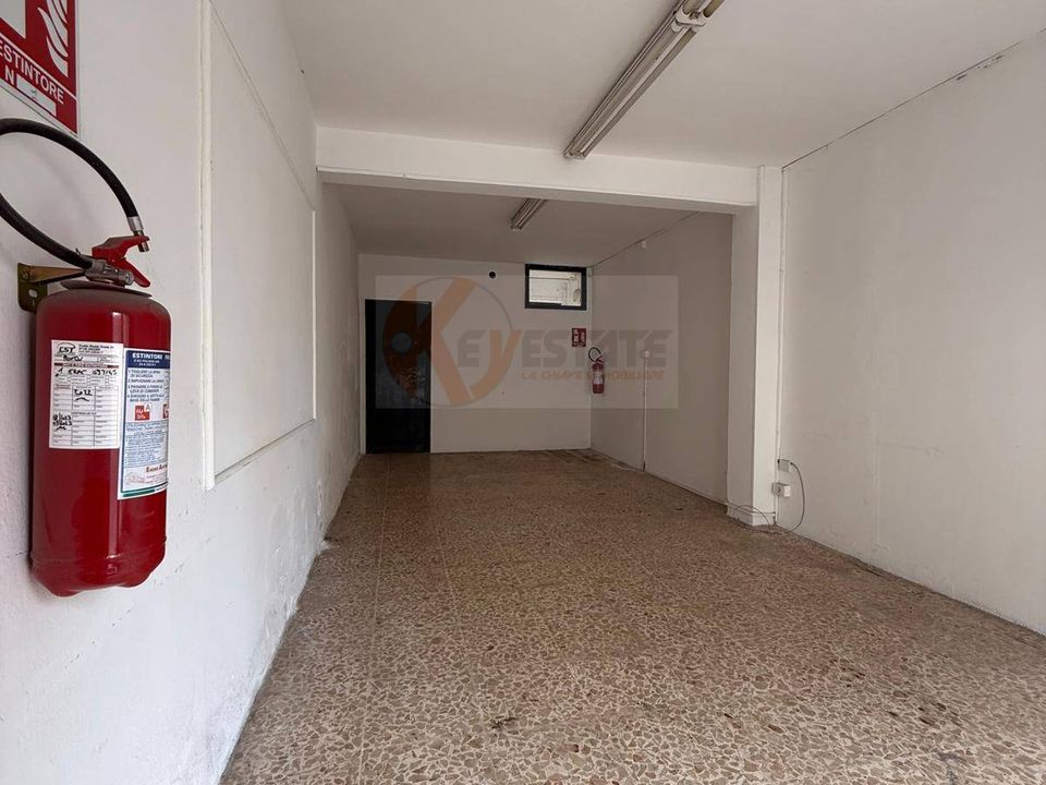Erhvervsejendom i Sassari, Sassari - foto 2