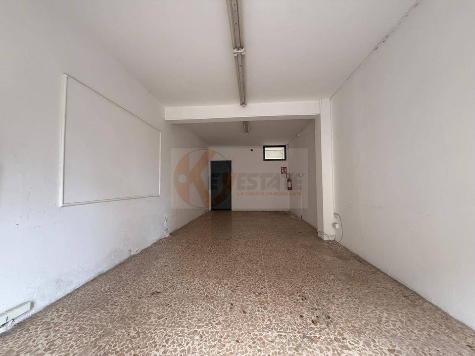 Erhvervsejendom i Sassari, Sassari - foto 3