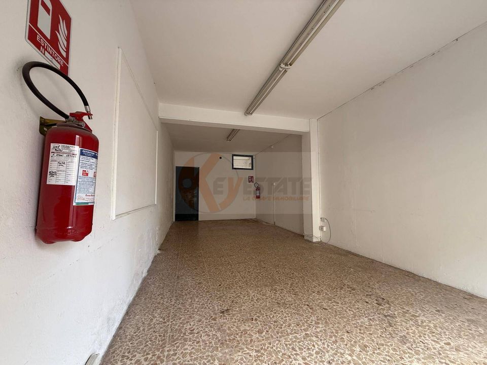 Erhvervsejendom i Sassari, Sassari - foto 4
