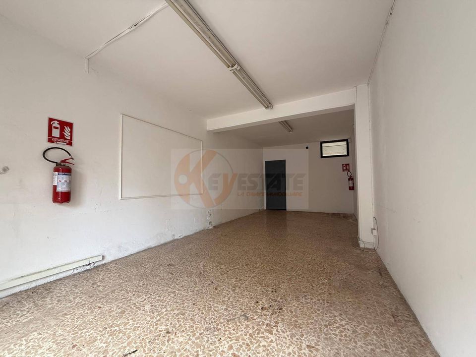 Erhvervsejendom i Sassari, Sassari - foto 5