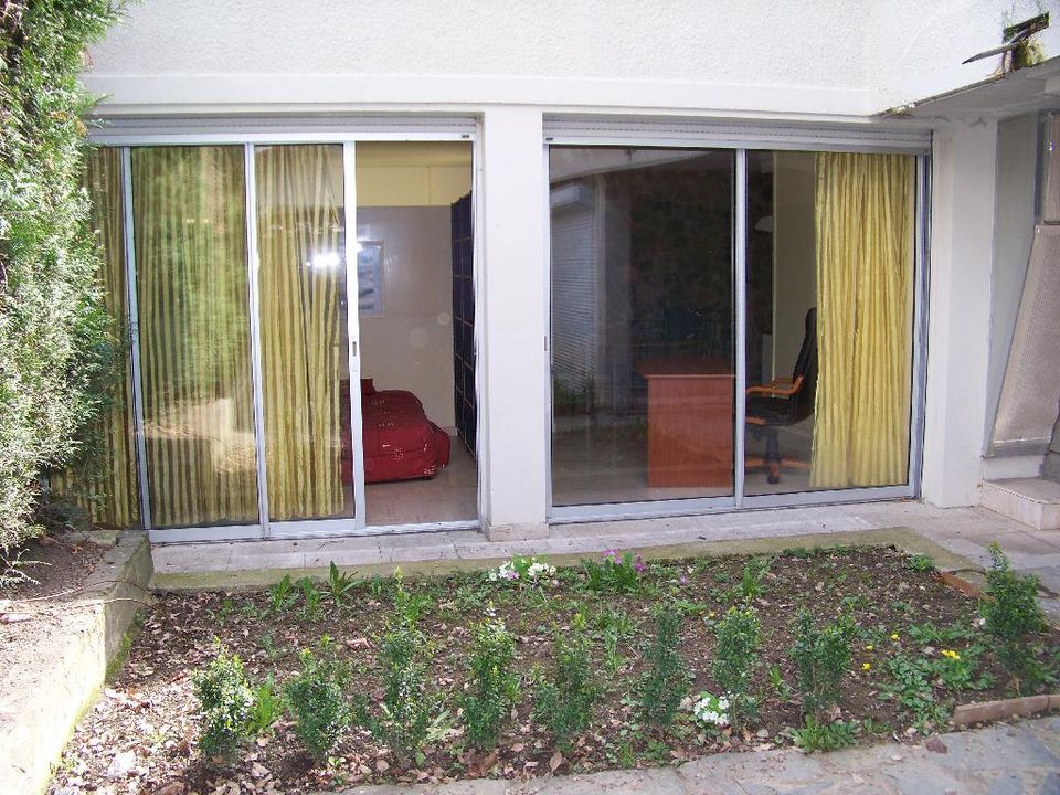 Estudi a Saint-Etienne, Loire - foto 3