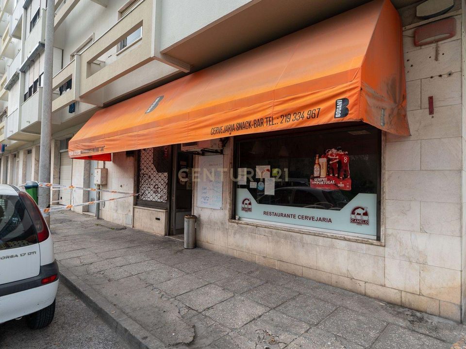 Erhvervsejendom i Odivelas, Lisbon - foto 1