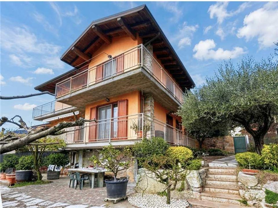 Villa i Viadanica, Bergamo - foto 1